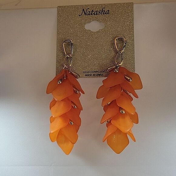 BRAND NEW NATASHA STATEMENT COLORED PETAL DROP EARRINGS - Picture 6 of 15